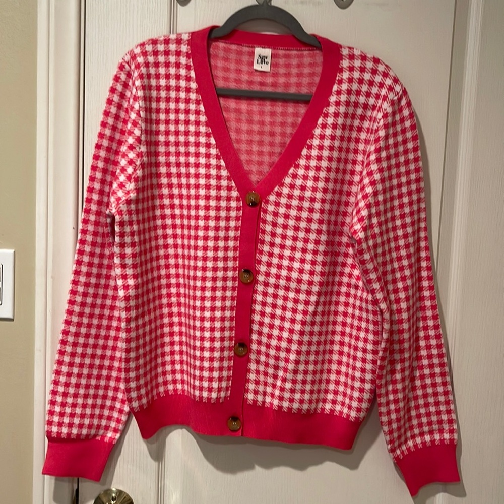 Pink checkered button up cardigan ❤️